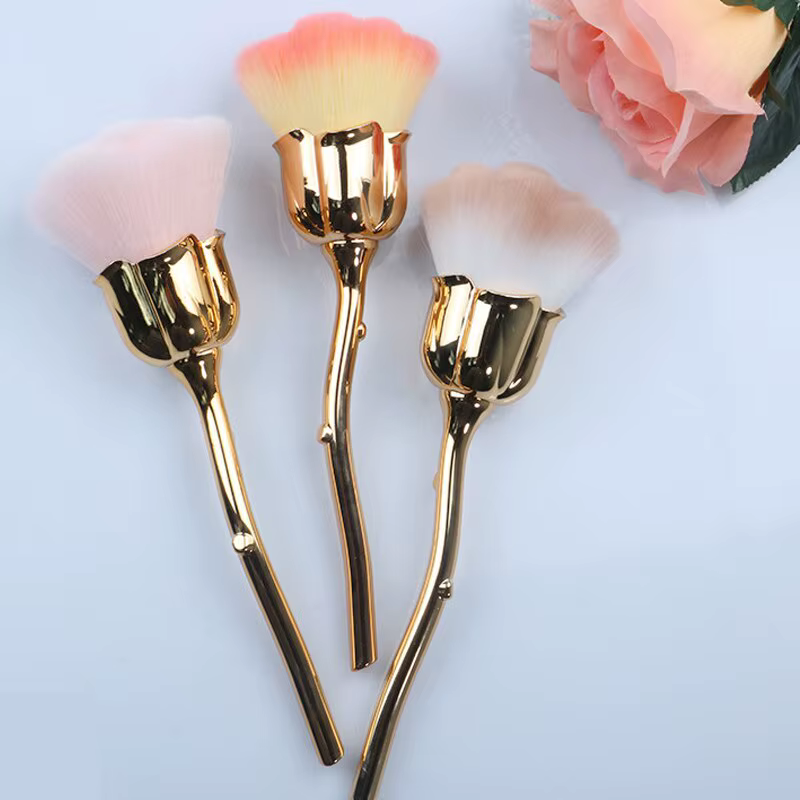 Brosse de manucure en forme de rose avec brosse à ongles