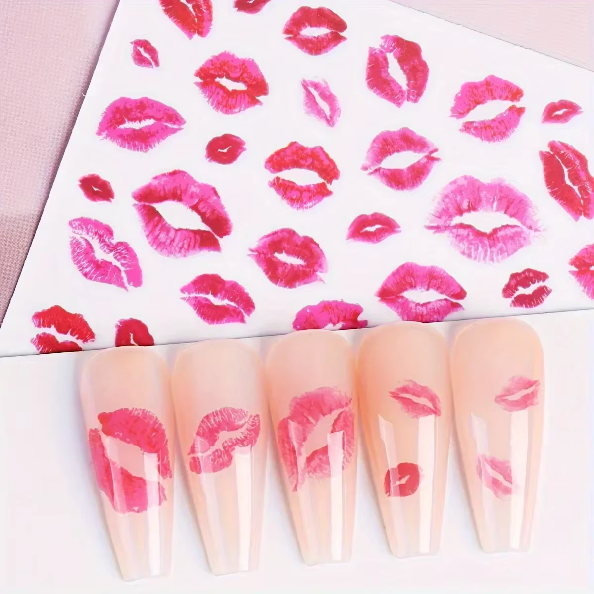 Autocollants pour ongles imprimés Fantasy Heart & Kiss