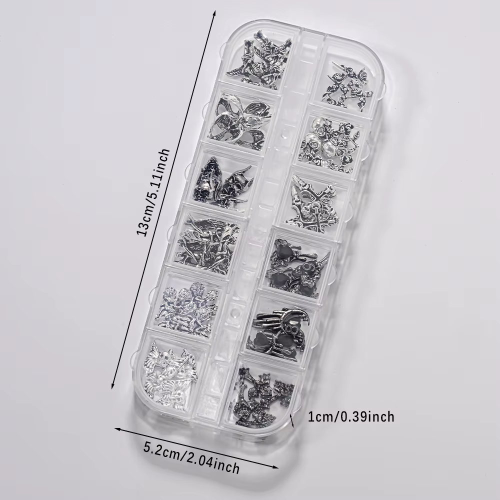 12 Grille 3D Halloween Punk rétro alliage croix ongles breloques Y2k gothique métal pistolet noir argent crâne