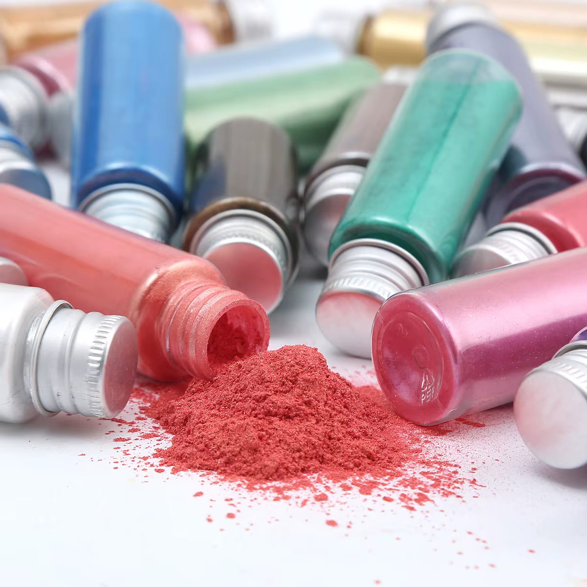 Pigment en poudre de mica perlée colorée pour ongles