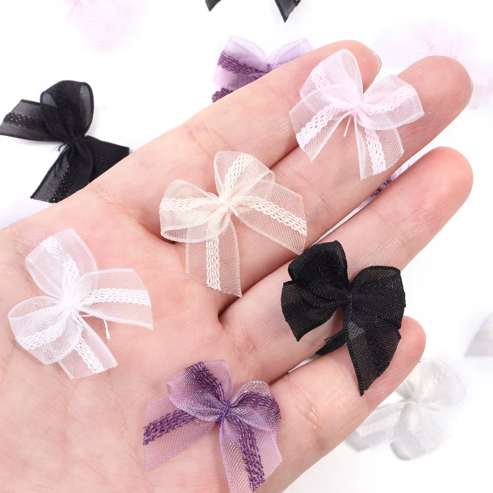 Mini nœuds en organza et mousseline