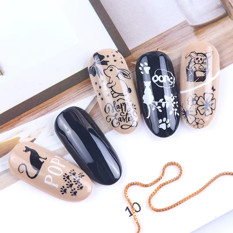 Plaques de stamping pour ongles de Pâques mignonnes