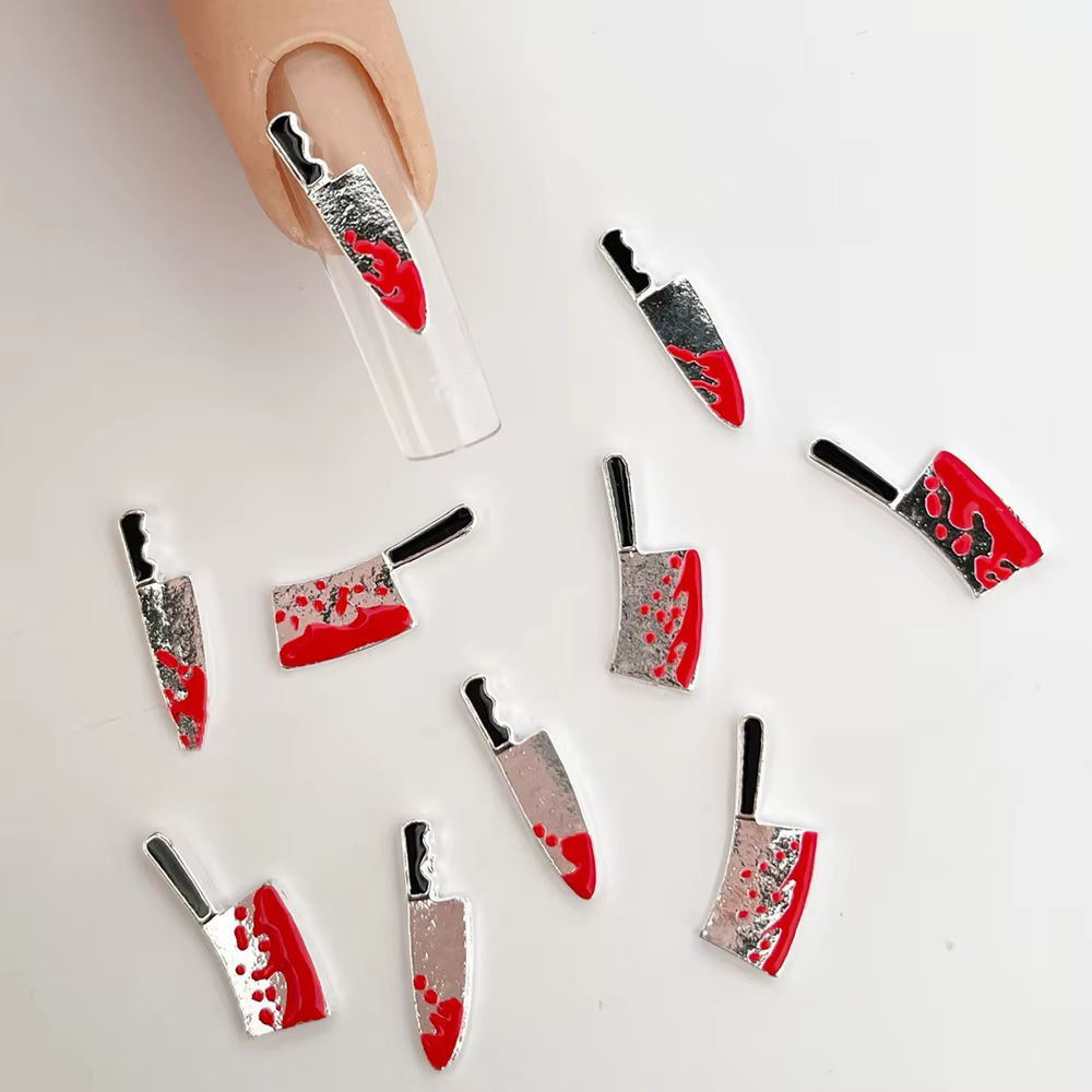 Breloques pour ongles couteau à sang d'halloween