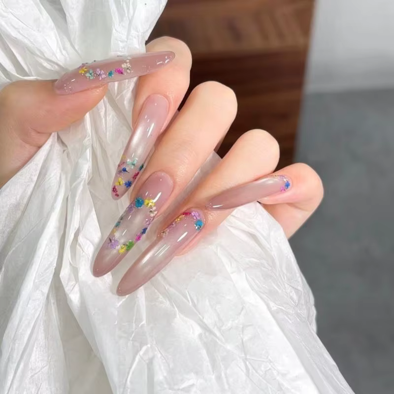 Ensemble de breloques pour ongles en fleurs séchées colorées pour manucure