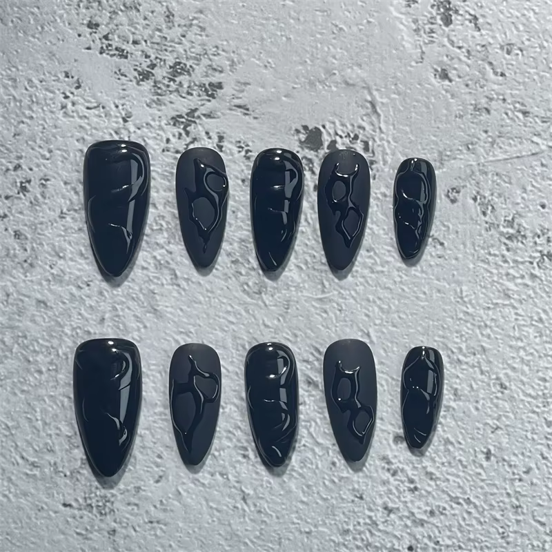 Presse faite à la main sur les ongles court noir Simple adhésif réutilisable faux
