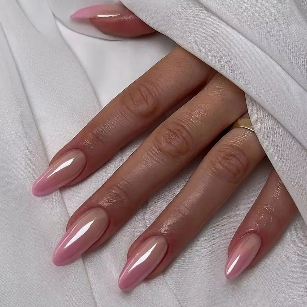 Perlescent brillant nu couleur unie Nail Art mode mousseux amande faux ongles détachable fini