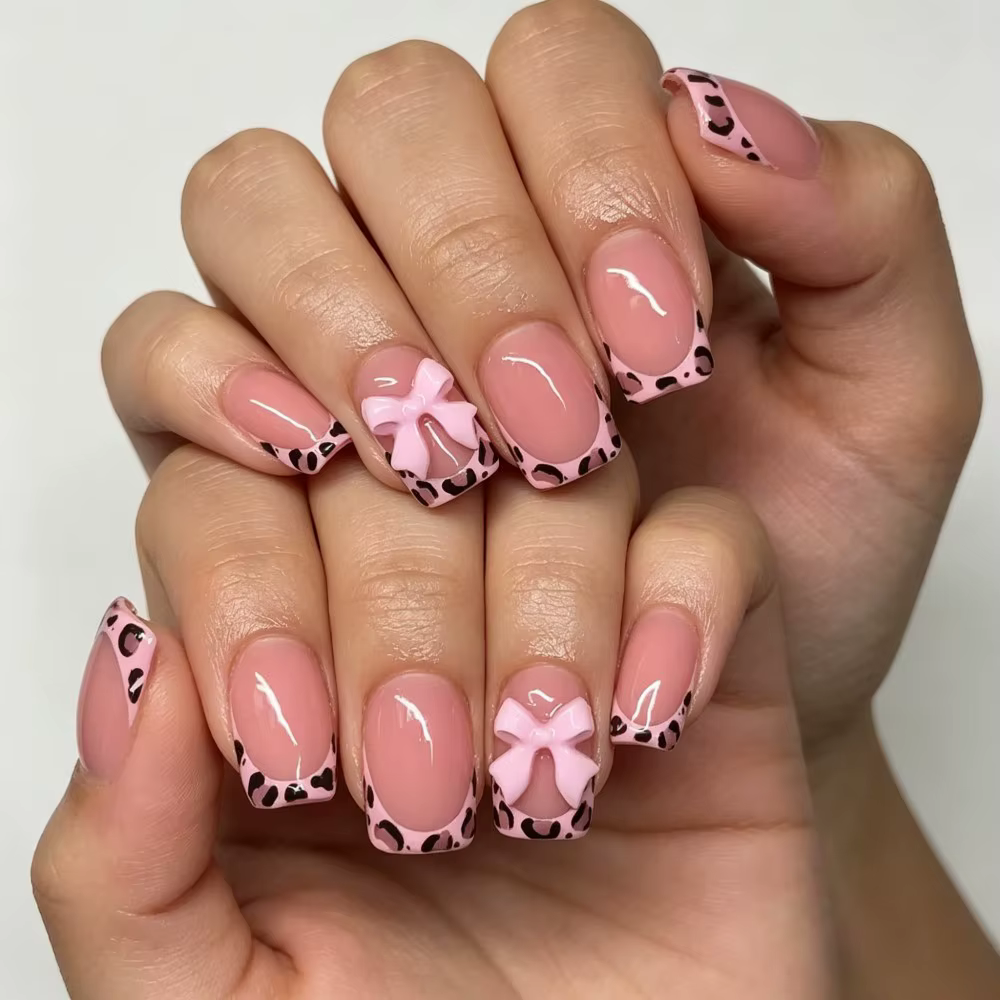 24 faux ongles courts rose nude