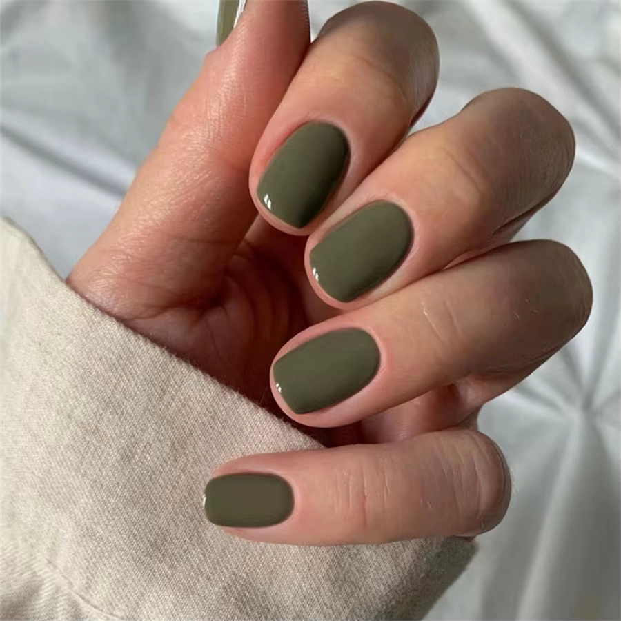 24 pièces/ensemble Faux ongles en acrylique à couverture complète à presser, courts, style French, rouges brillants, amovibles, fournitures pour ongles