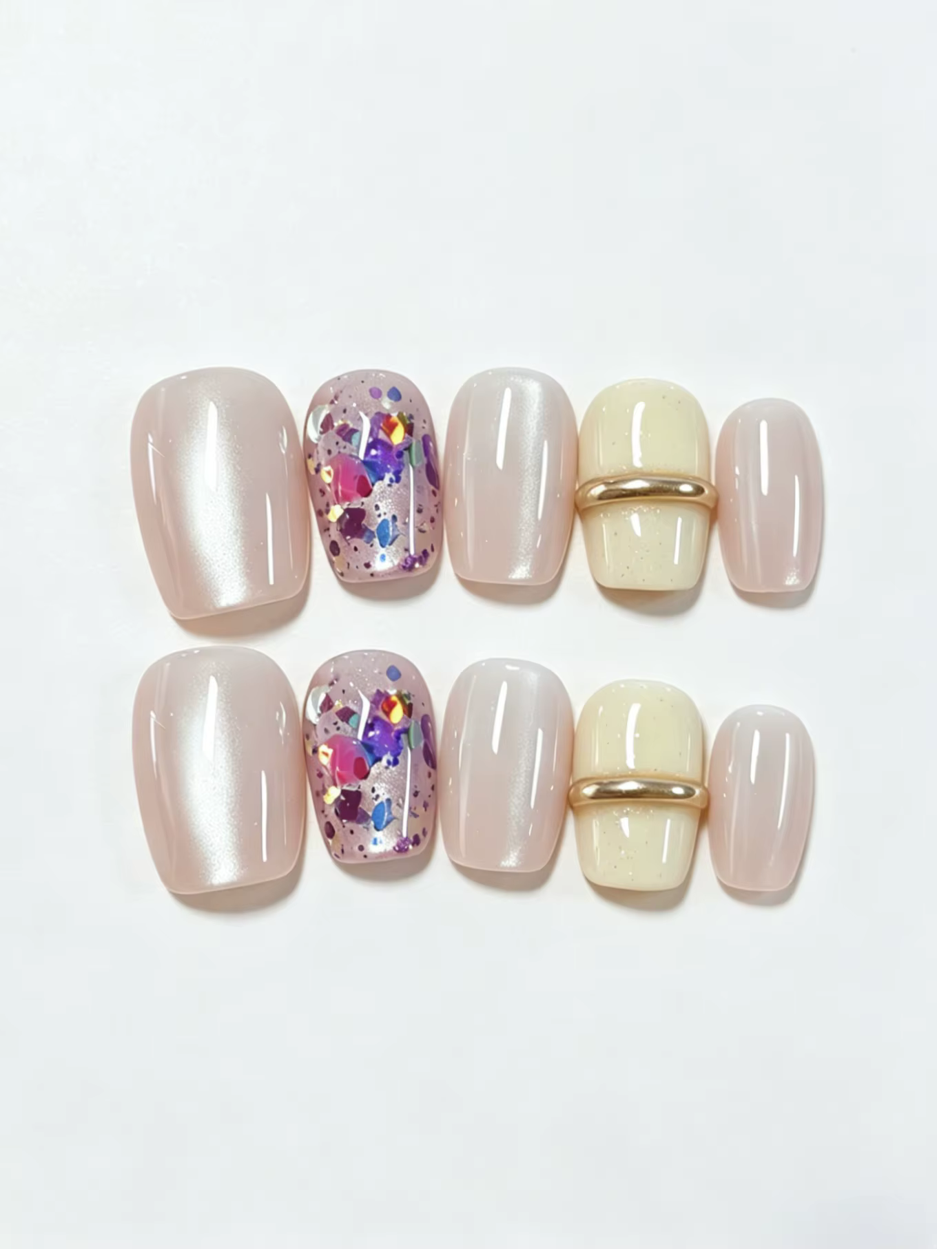 Lot de 10 faux ongles courts carrés-ronds