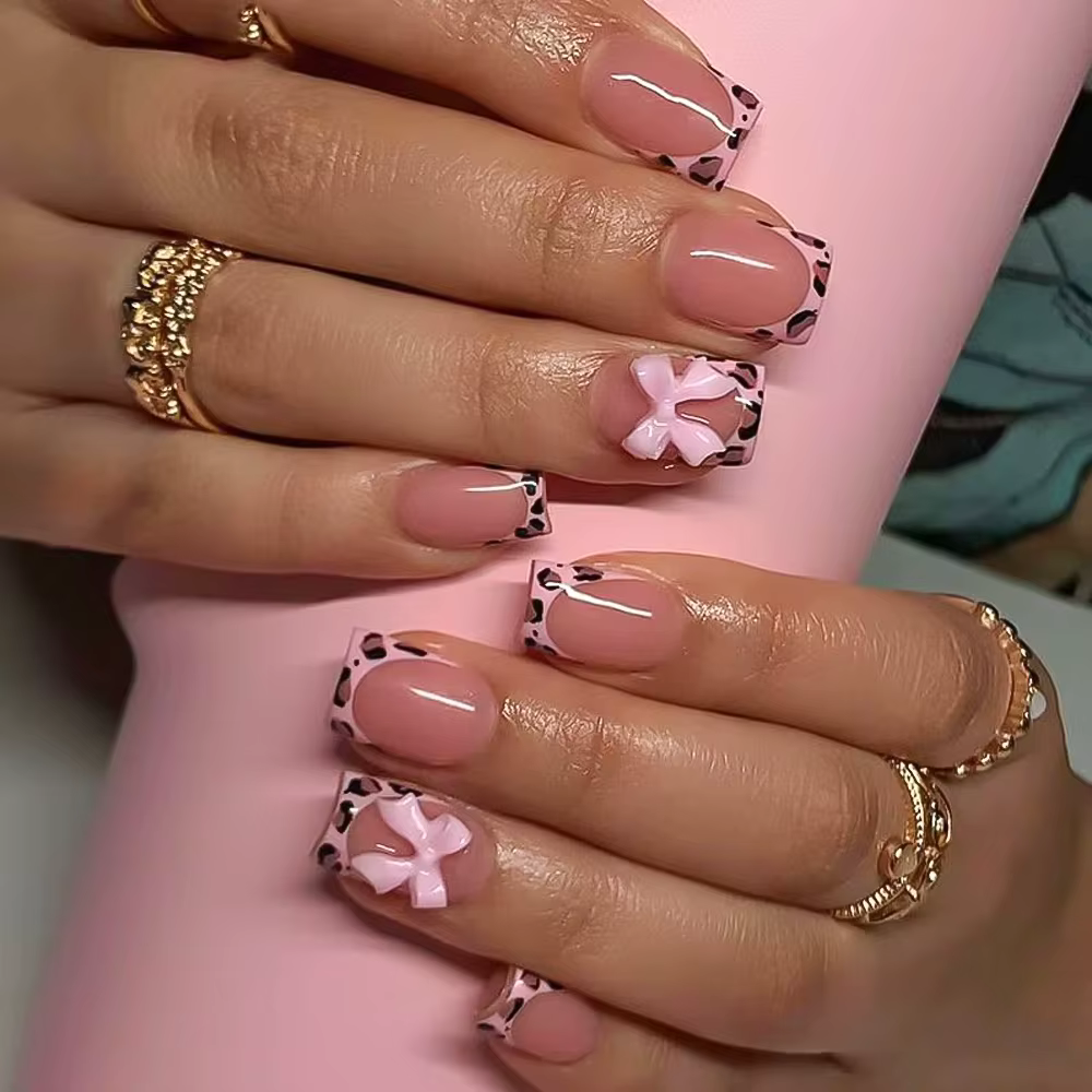 24 pièces rose imprimé léopard court carré presse sur ongles français arc portable faux