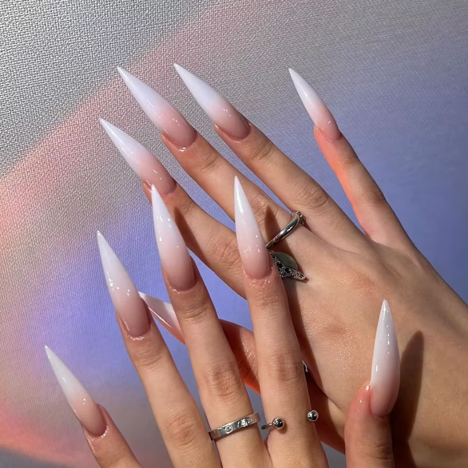 Faux ongles aiguilles longs en acrylique blanc