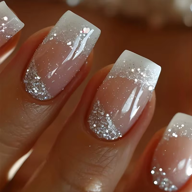 24 pièces faux ongles avec Design
