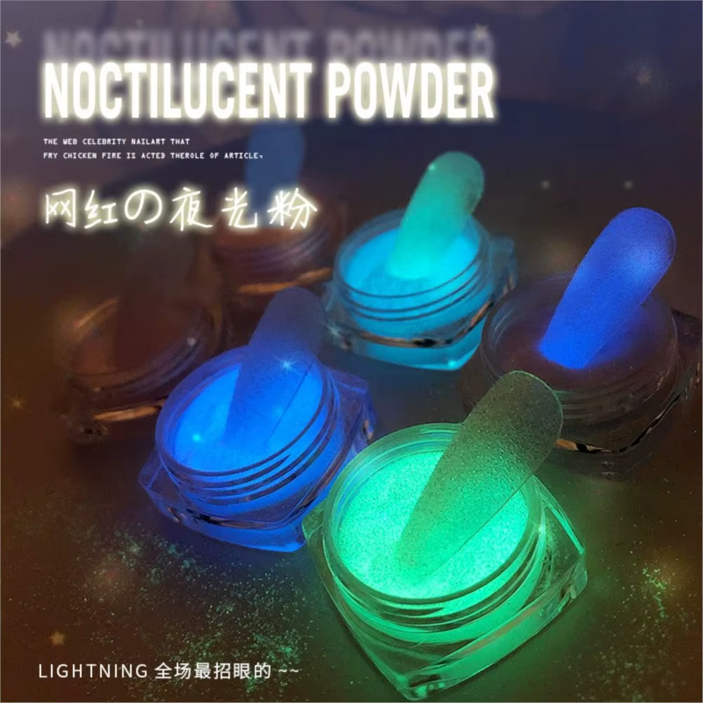 Poudre à ongles phosphorescente pour manucure