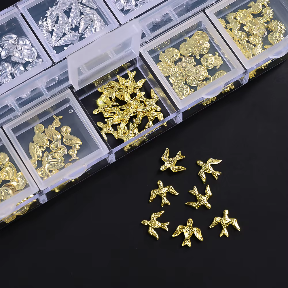 12 compartiments de breloques 3D en alliage pour nail art