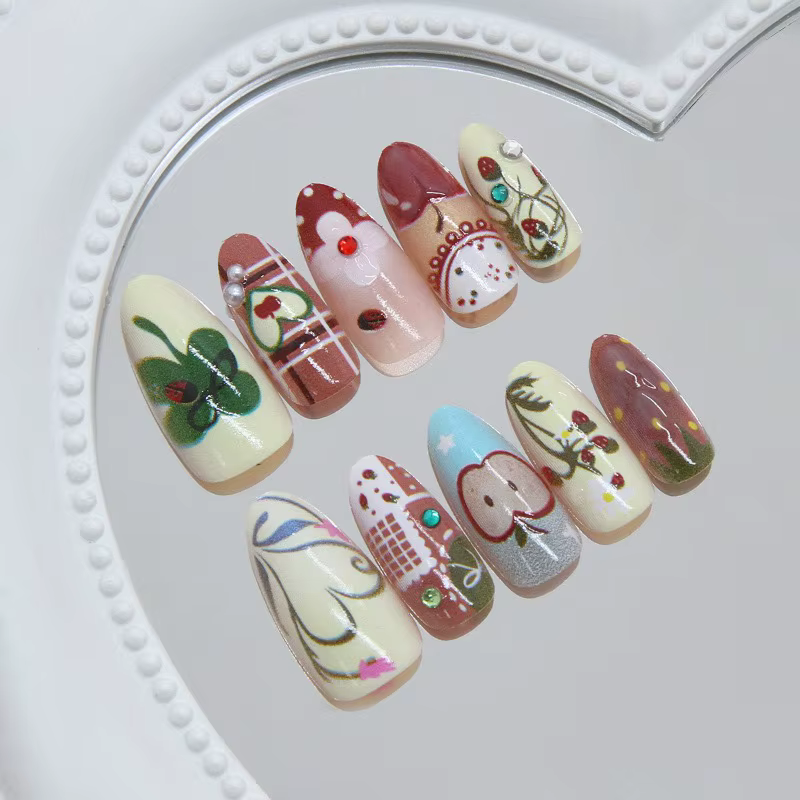 24 pièces mignon amande presse sur ongles dessin animé pomme fraise doux rose Plaid modèles français faux