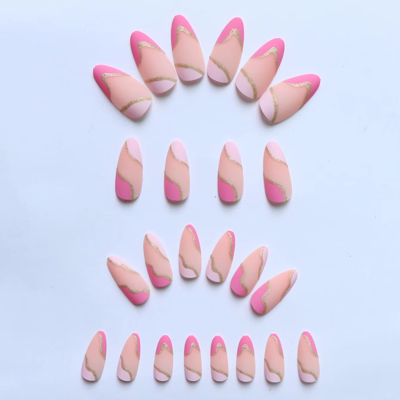 24 faux ongles en amande