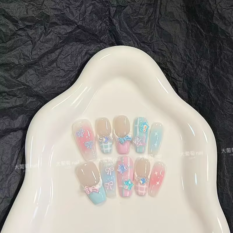 Bleu rose Etoiles Convenience Store Ongles portables faits à la main Macaron d'été Français Nail Art Sweet Cute Dreamy Bow Blush