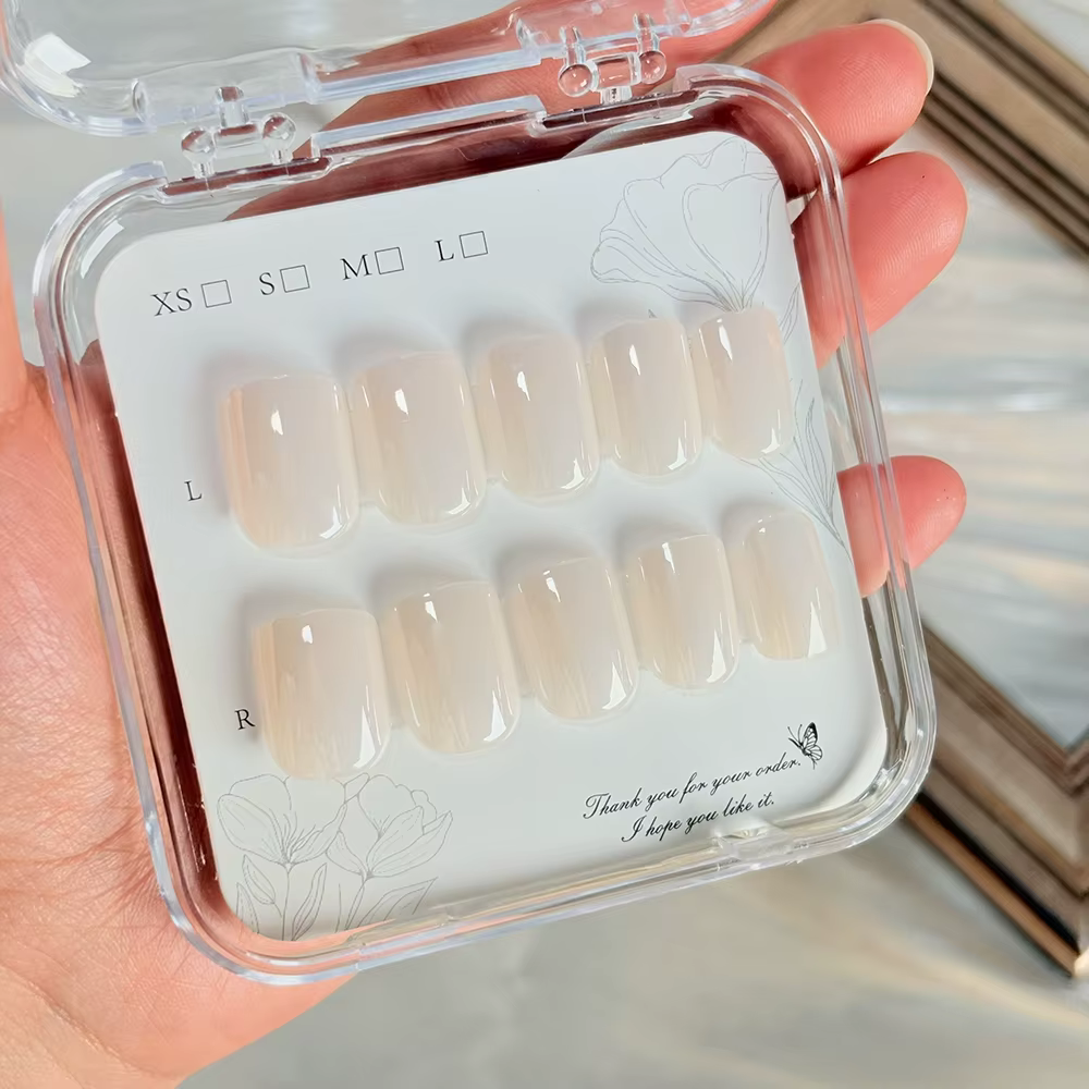 Faux ongles carrés courts abricot