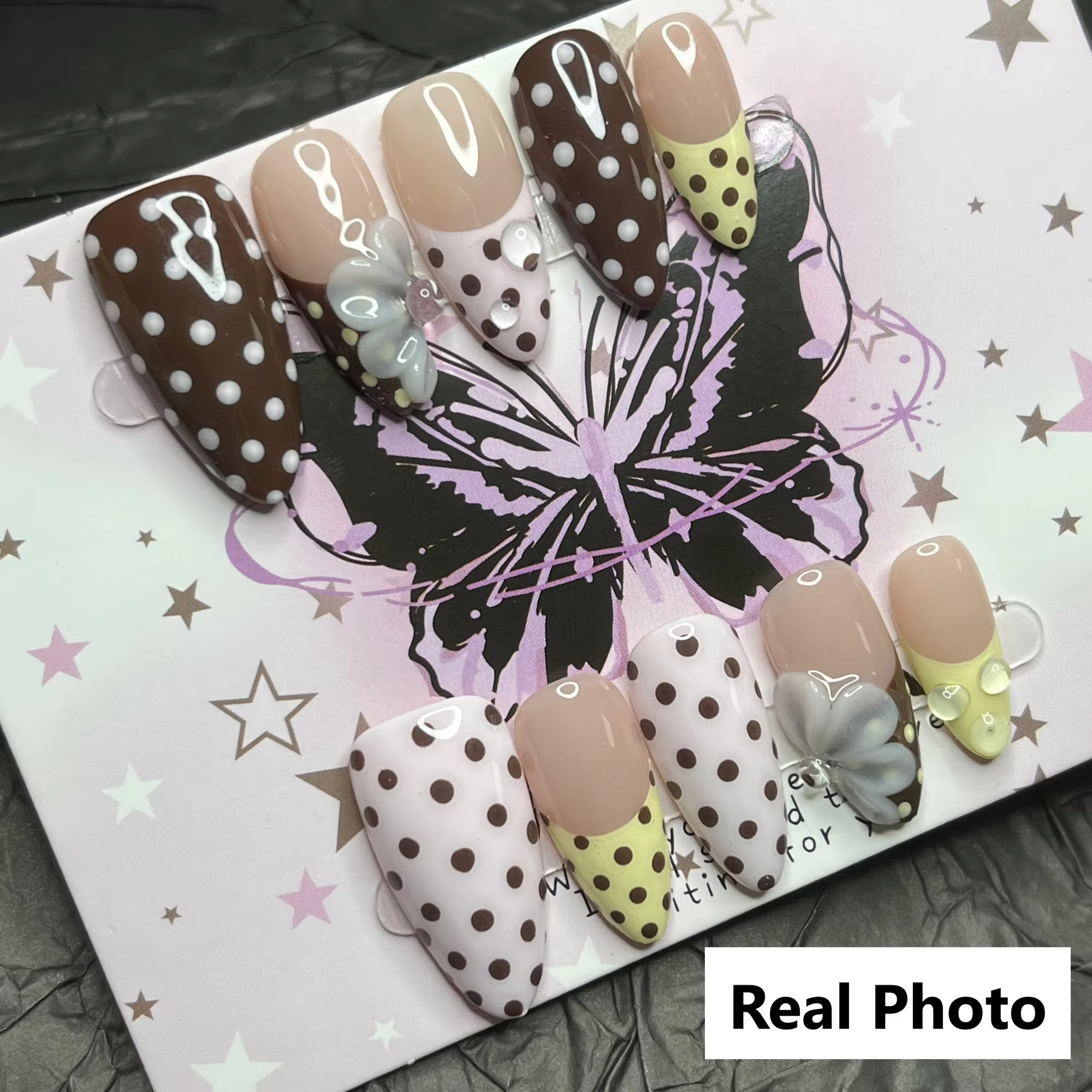 Faux ongles à pois à pression