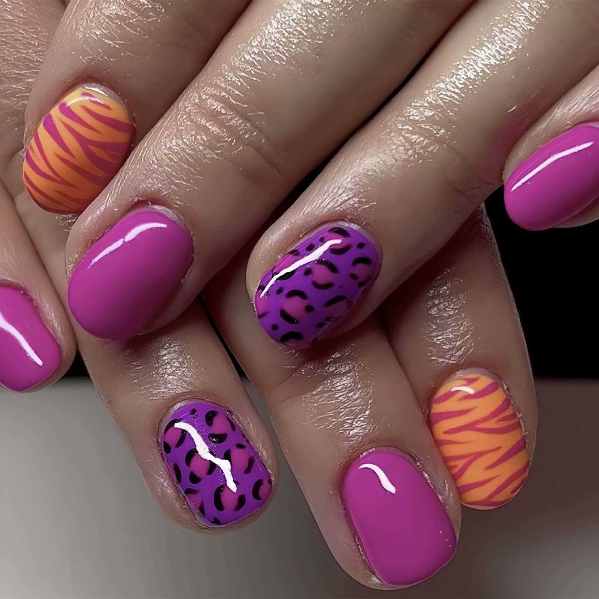 Faux ongles courts et longs pour femmes et filles
