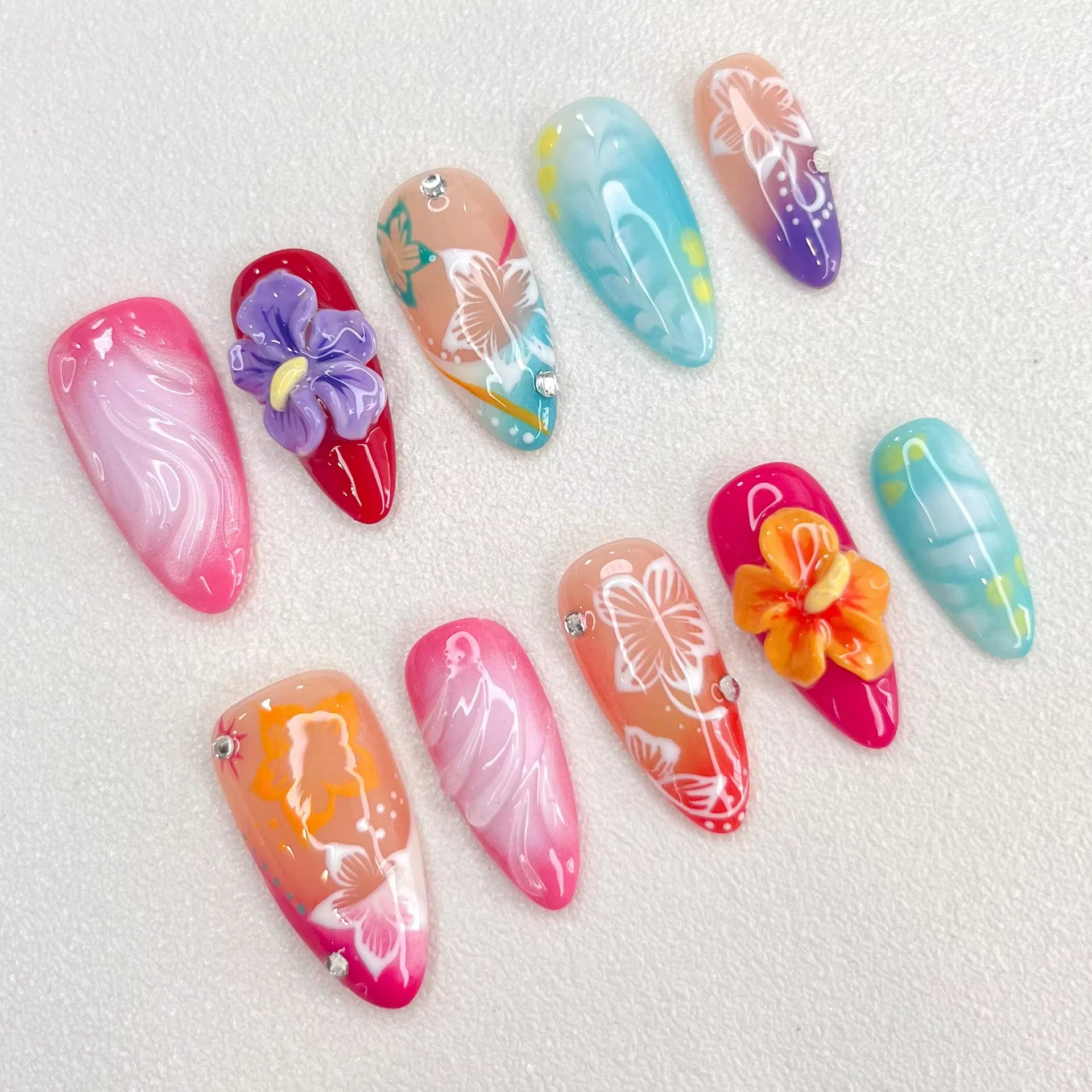Ensemble d'ongles Hibiscus peints à la main