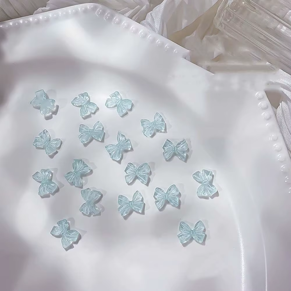 Breloques pour manucure en résine couleur gelée