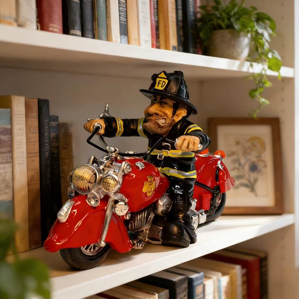 Figurine de pompier de moto, modèle de pompier FD Unique à collectionner, décoration de bureau parfaite, Sculpture de moto de pompier Vintage rouge