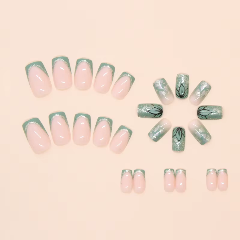 Faux ongles courts et moyens pour femmes et filles