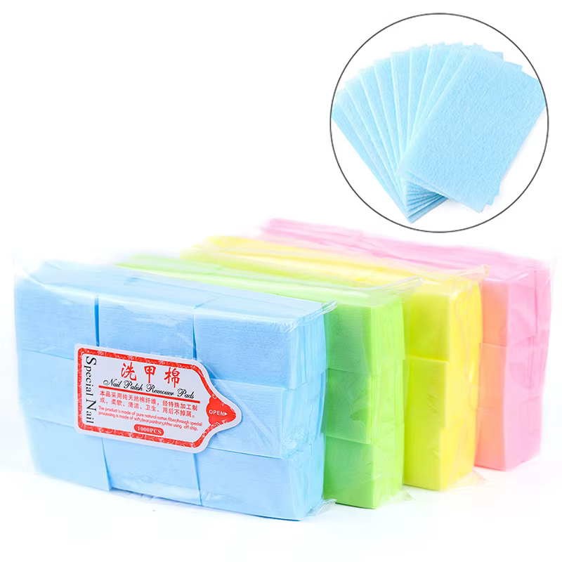 Lingettes dissolvant de vernis à ongles