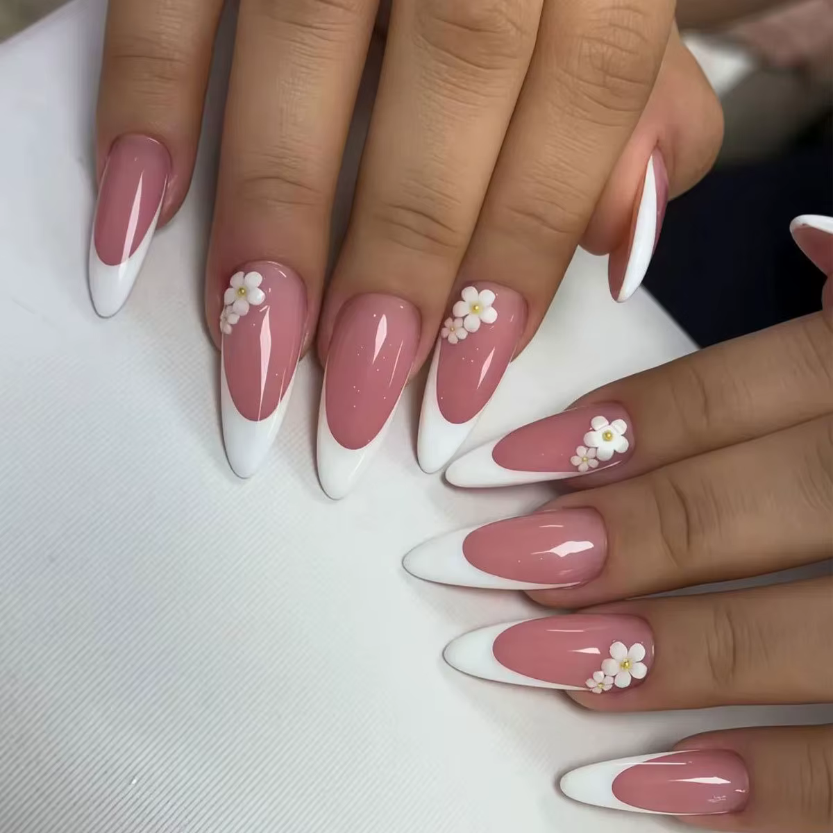 24 pièces couleur rose chair presse sur ongles amande blanc pointe française faux