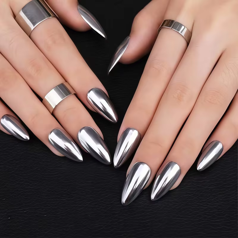 24 faux ongles à presser
