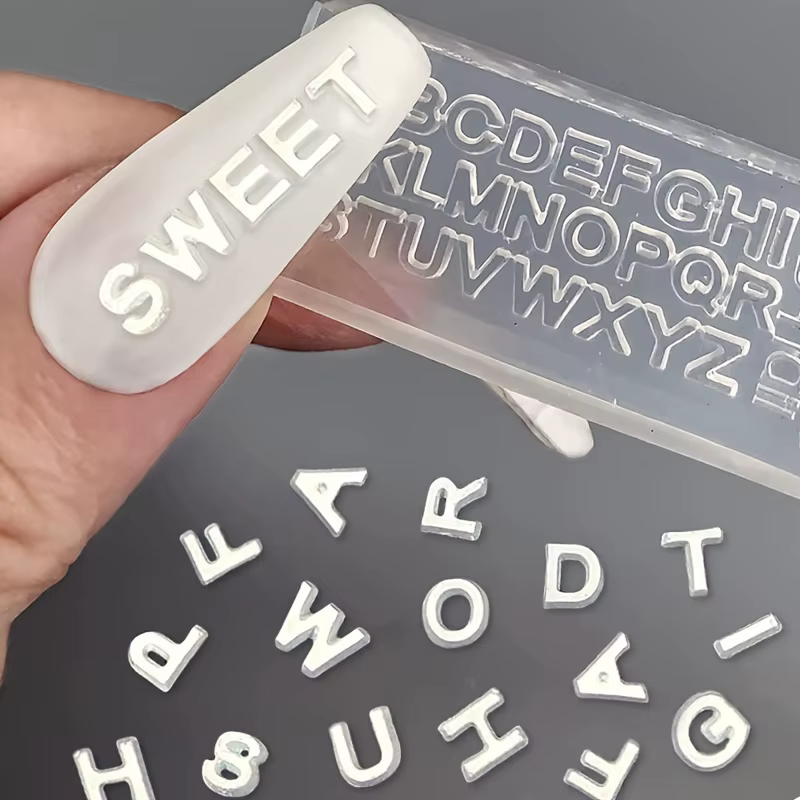 Moule à ongles en silicone avec lettre 3D