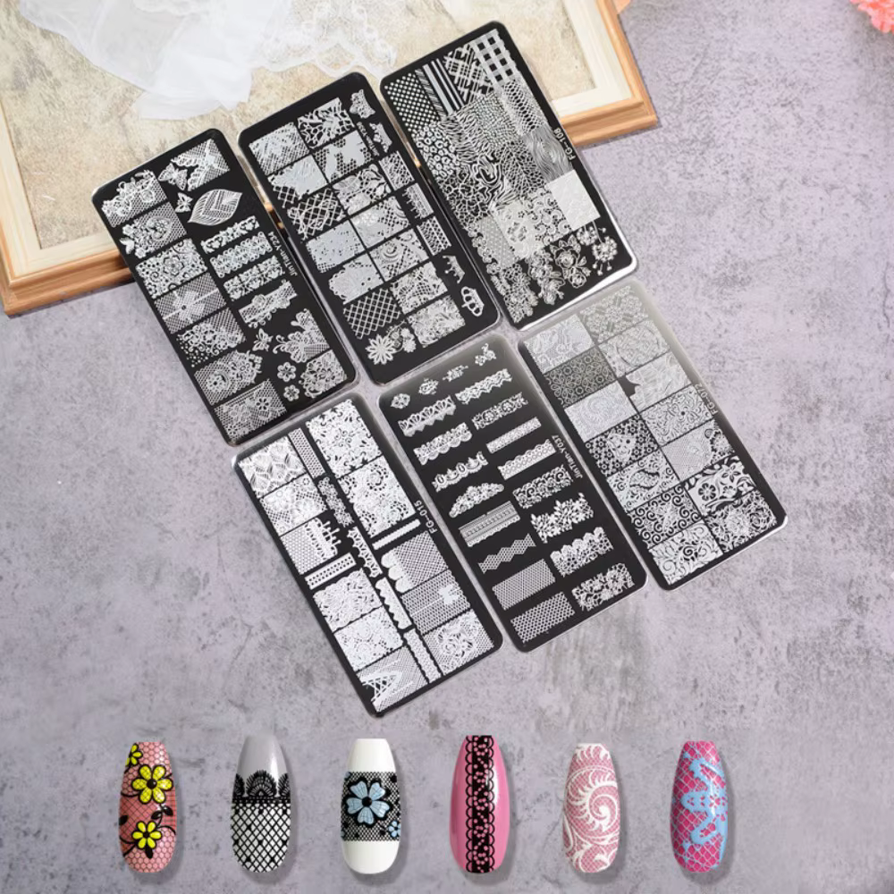 Plaques de tamponnage pour nail art de formes variées