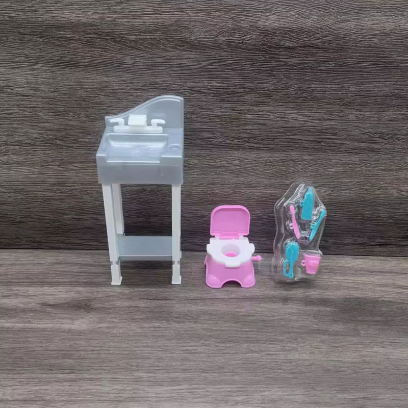 Accessoires Éducatifs Miniatures pour Poupées : Ensemble Complet pour Maison de Poupée avec Évier, Lit, Toilettes, Chaise à Manger et Couverts