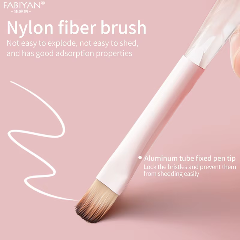 Pinceaux liner pour manucure et nail art