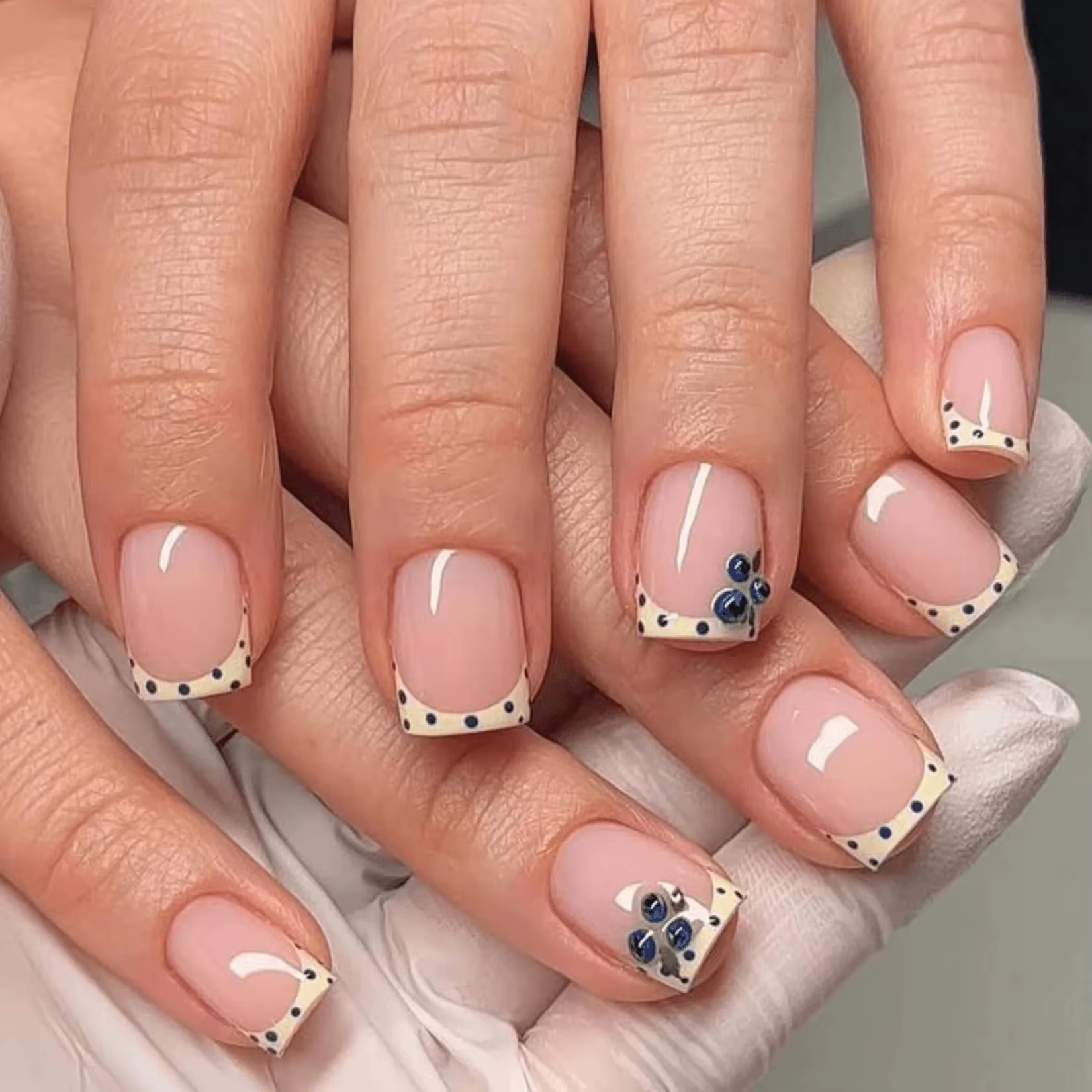 Faux ongles à presser en amande