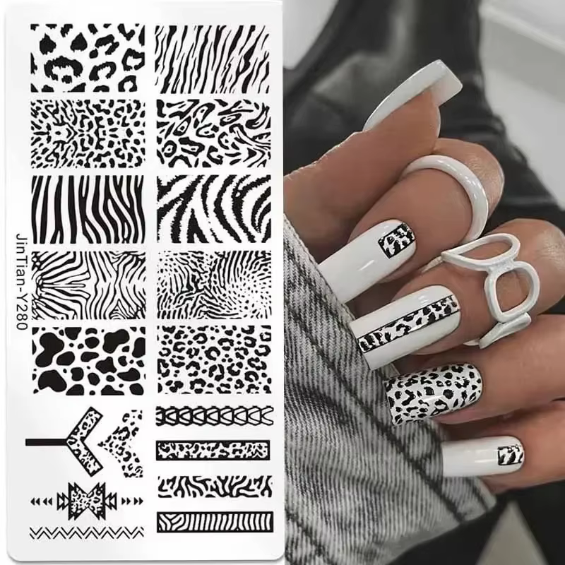 Plaques d'estampage pour ongles