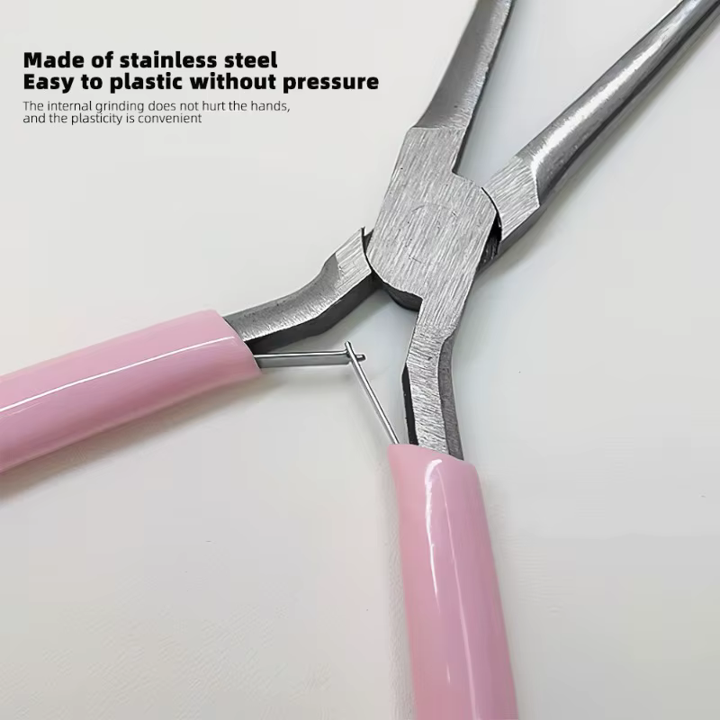 Pince à ongles rose à long bec