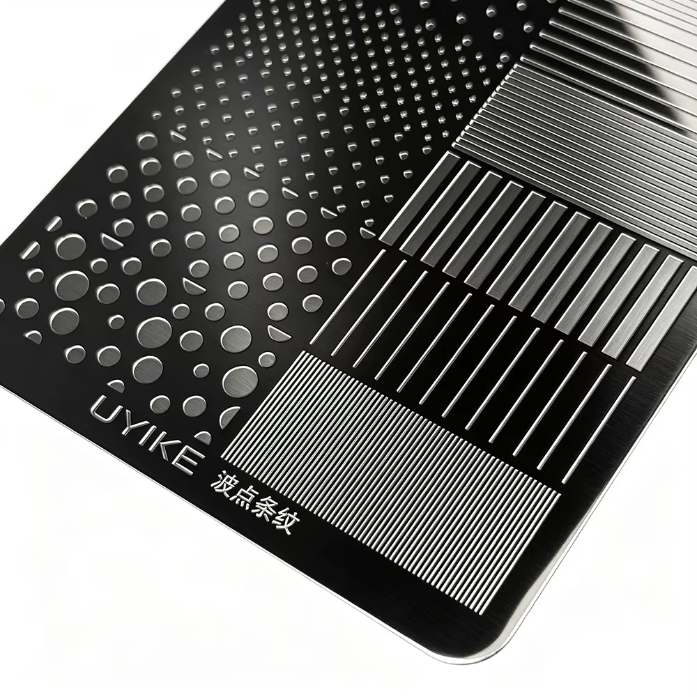 Plaque de tamponnage pour ongles à pois et lignes rayées 14