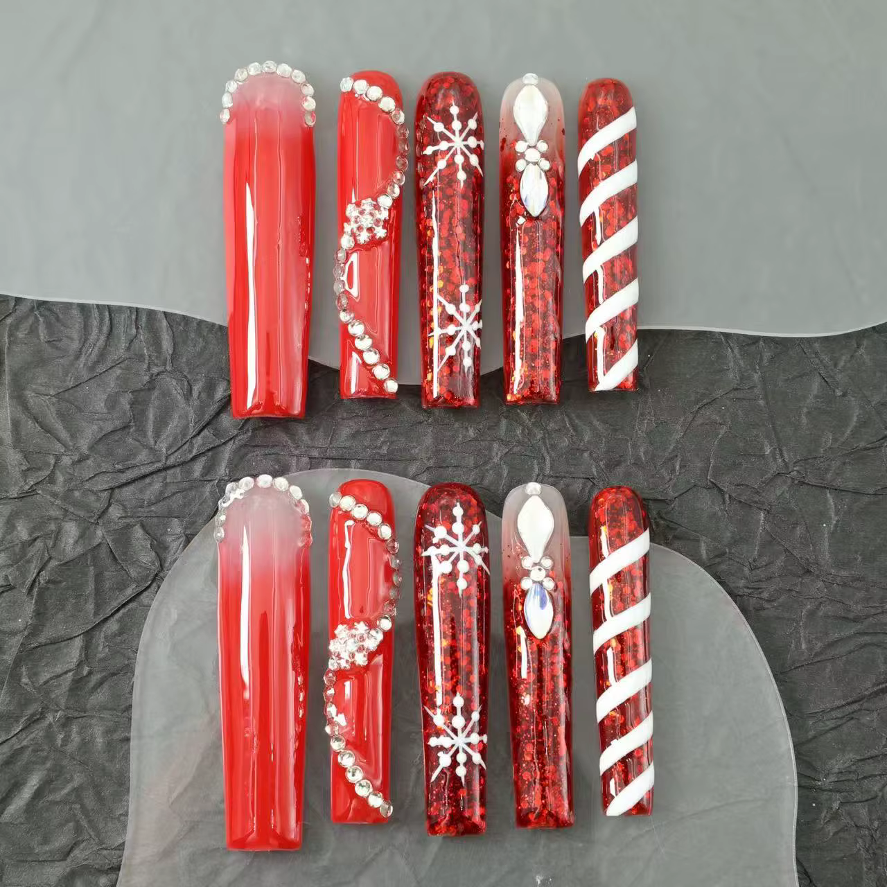 10 pièces haut de gamme lumière luxe longue série rouge faux ongles faits à la main
