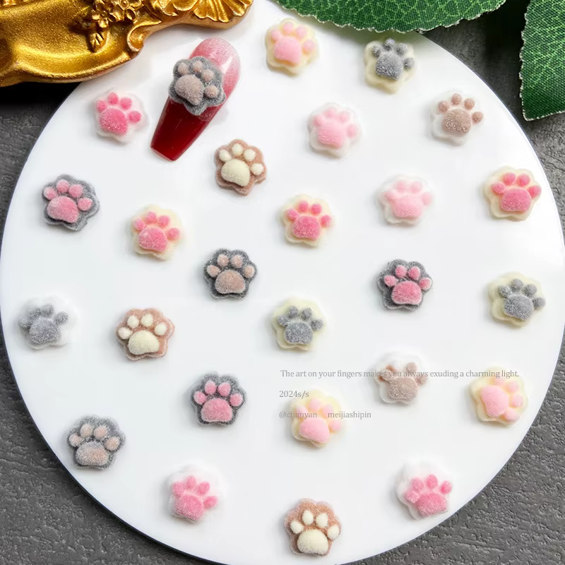 Patte de chat floquée d'hiver