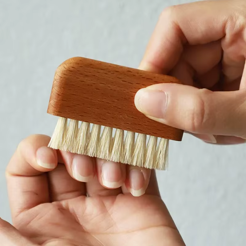 Brosses de nettoyage des ongles mini brosse à poussière d'ongles en bois et poils de porc outils