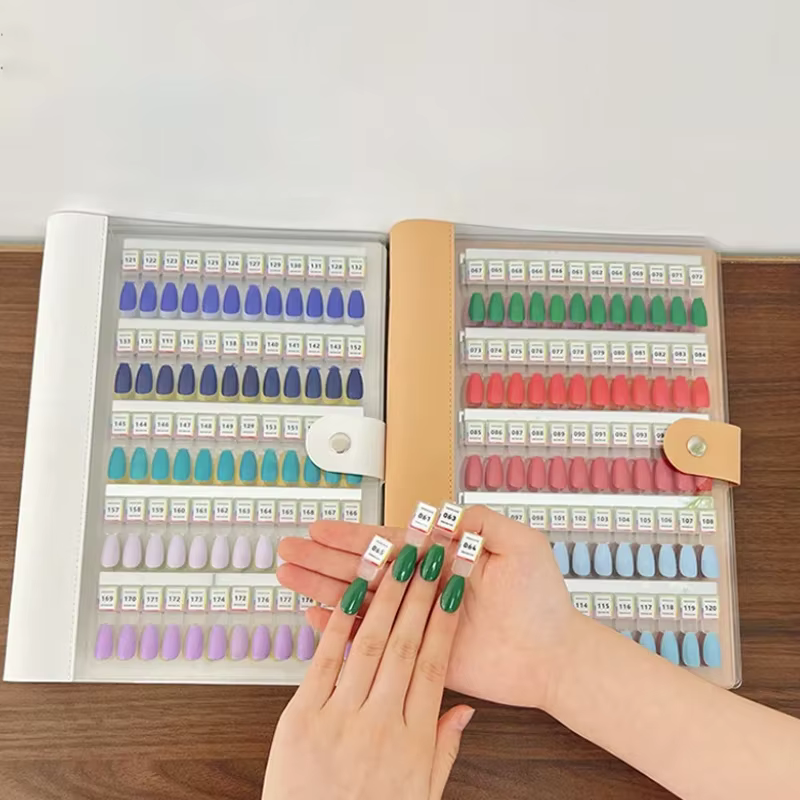 Palette de couleurs pour ongles