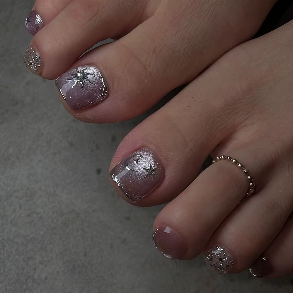 Faux ongles d'été bleus à paillettes brillantes