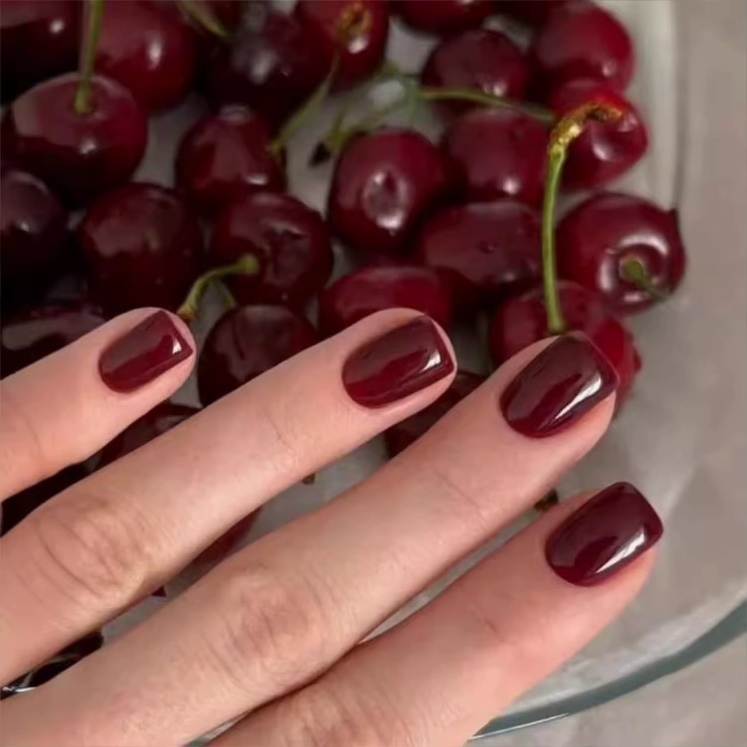 120 pièces cerise rouge court carré presse sur ongles 1 * boîte brillant