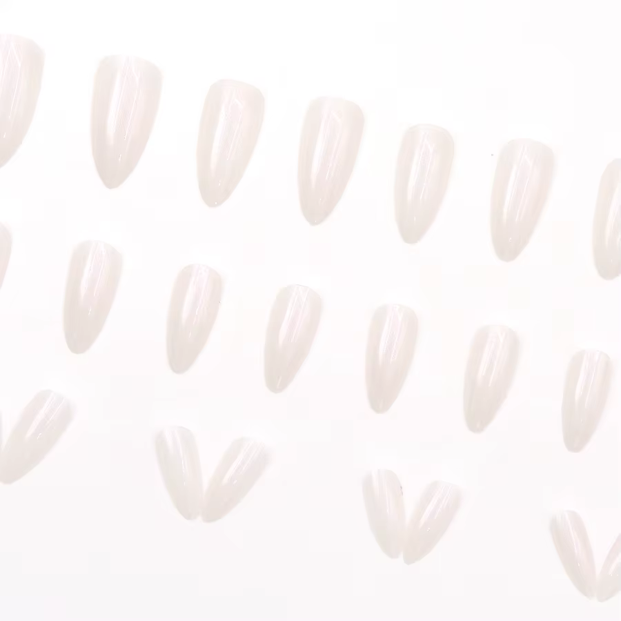 Faux ongles moyens pour femmes et filles