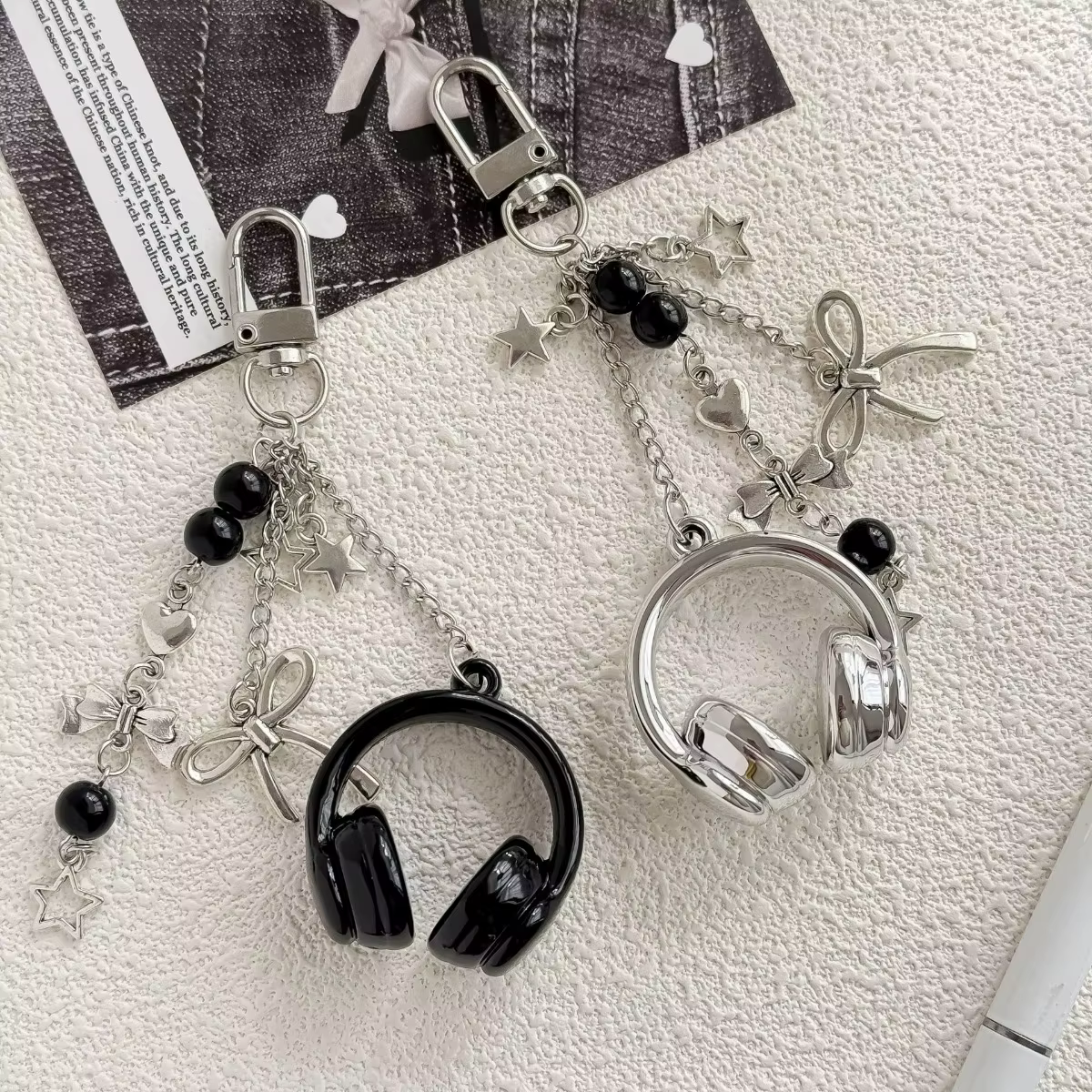 Breloques de sac pour écouteurs de musique haut de gamme, porte-clés unisexe, sangle de téléphone, cadeaux pour couple, accessoire pendentif pour sac à dos