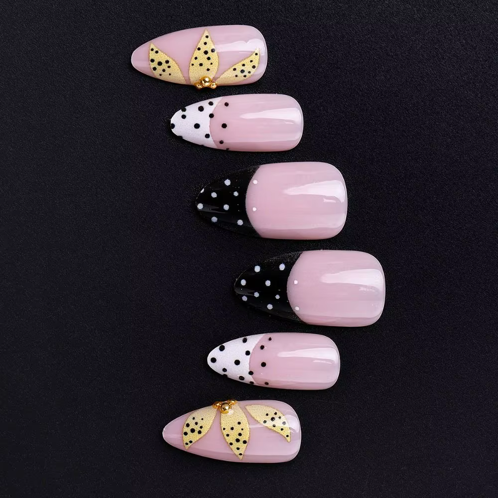 Faux ongles 3D à pois floraux