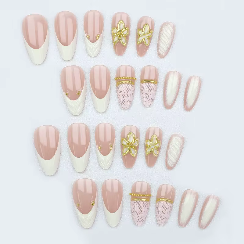 Faux ongles à presser en dentelle 3D embossée motif floral