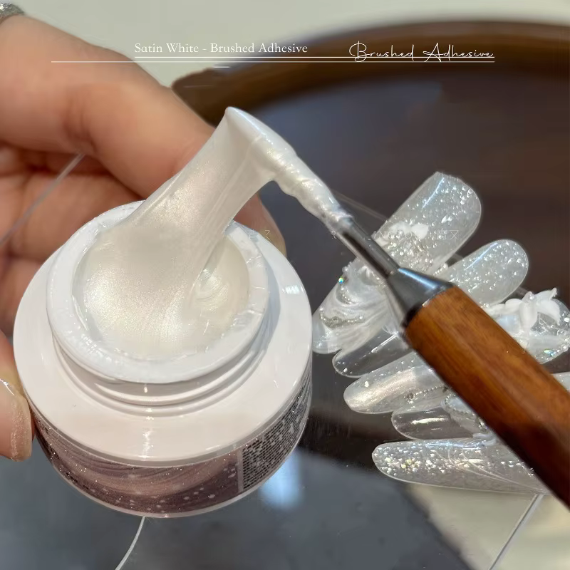 Gel extensible blanc soyeux pour ongles
